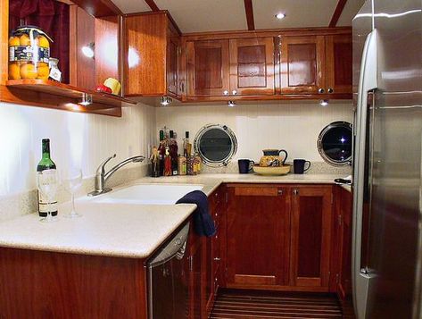 galley of great harbour trawler
